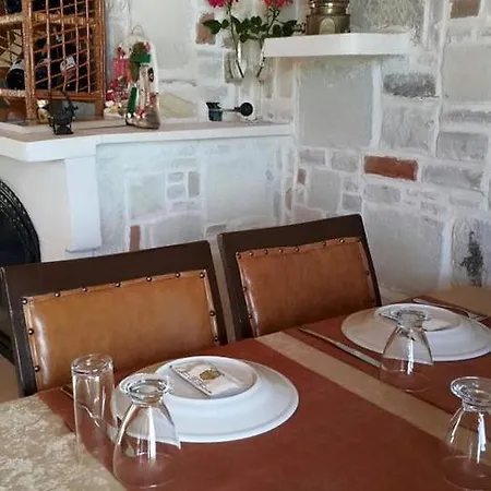 Hotel Hellenika & Restoran Yenifoca
