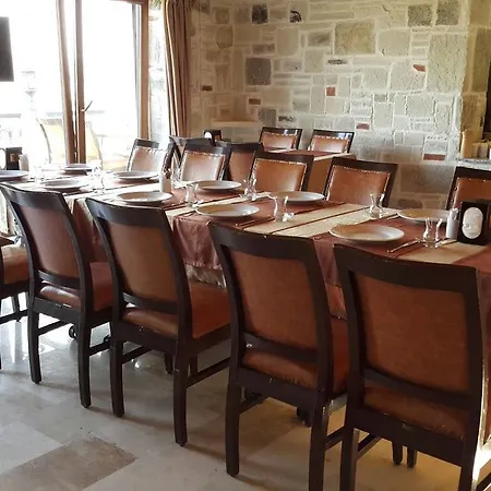 Hellenika & Restoran Hotel